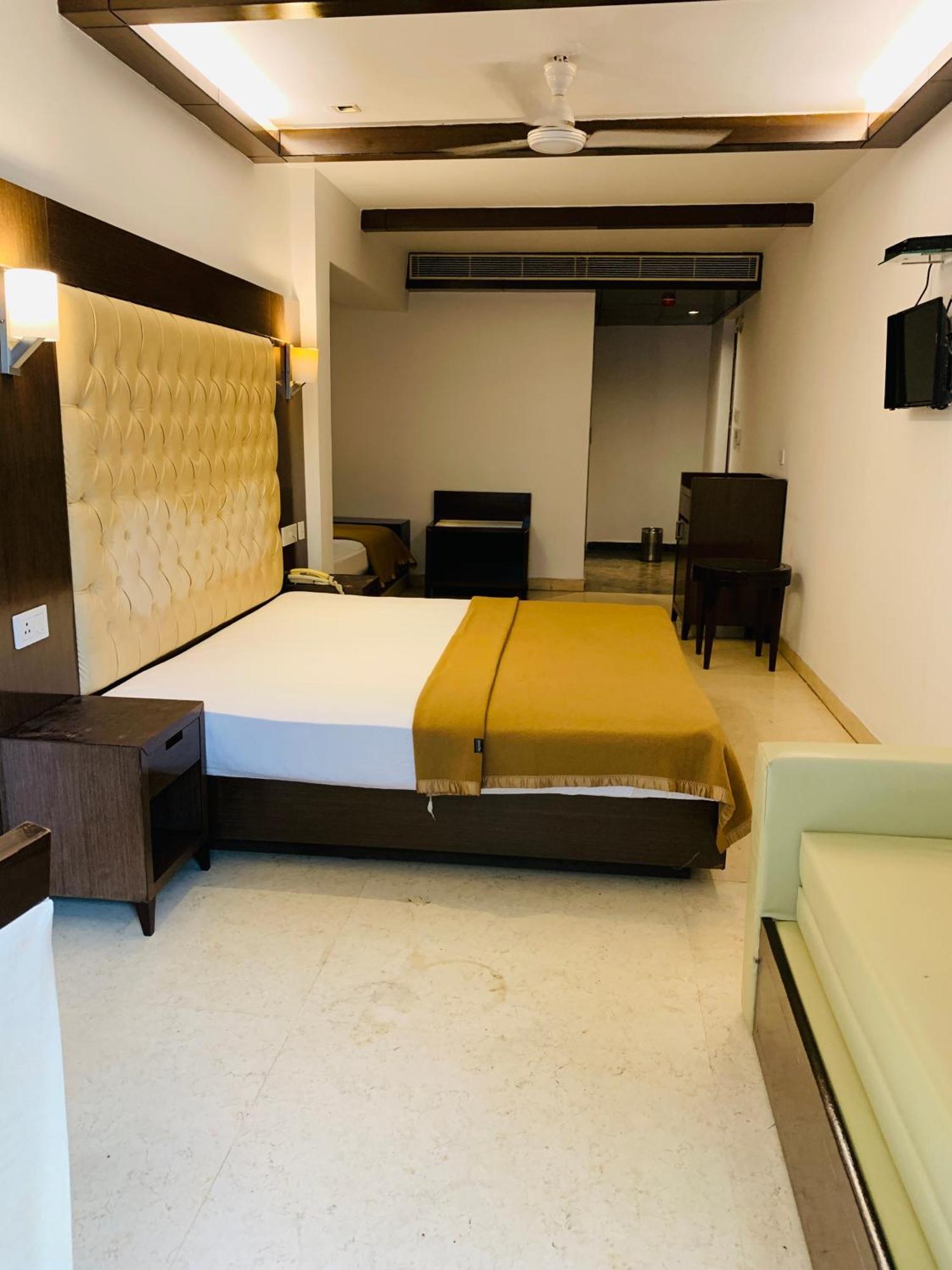 Metropolis Tourist Home Paharganj ニューデリー エクステリア 写真