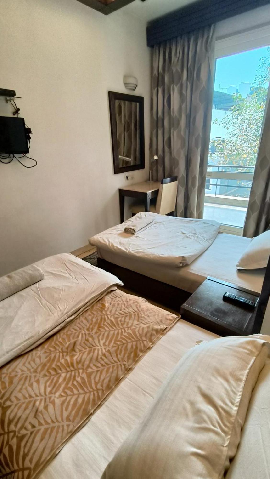 Metropolis Tourist Home Paharganj ニューデリー エクステリア 写真